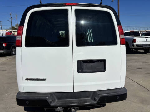 2017 Chevrolet Express 3500