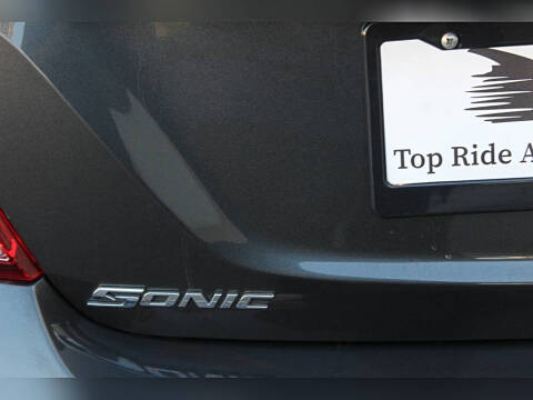 2019 Chevrolet Sonic Premier Auto