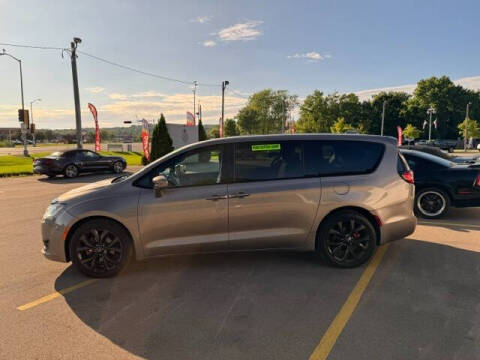 2018 Chrysler Pacifica Touring Plus