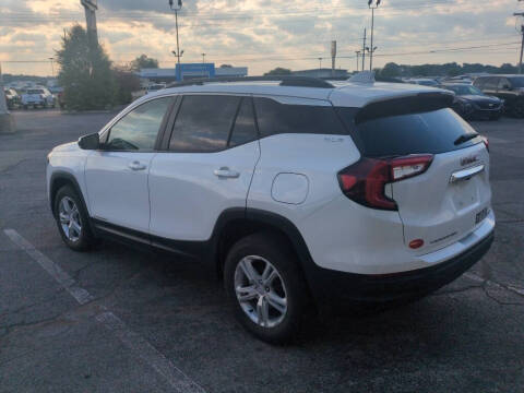 2024 GMC Terrain SLE