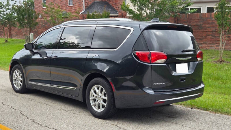 2020 Chrysler Pacifica Touring L