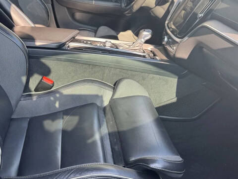 2021 Volvo S60 T6 R-Design