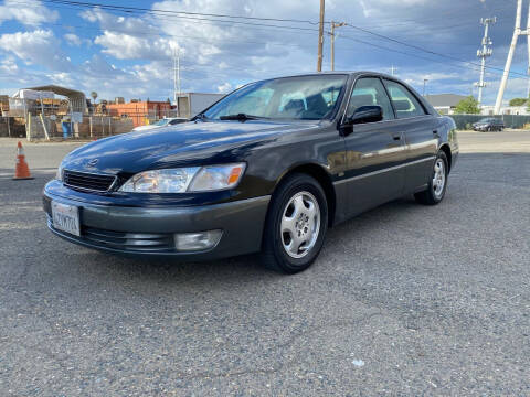 1999 Lexus ES 300 for sale at Lifetime Motors AUTO in Sacramento CA