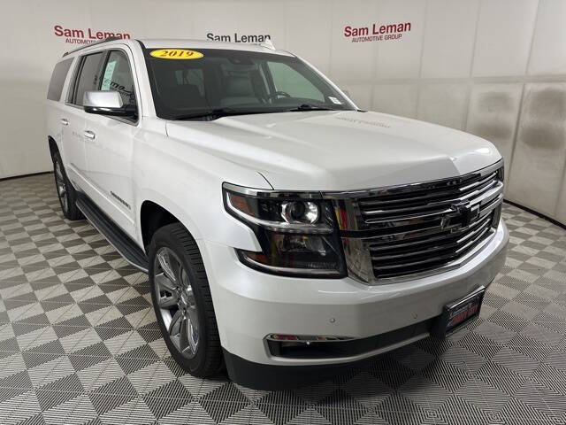 Used 2019 Chevrolet Suburban Premier with VIN 1GNSKJKC9KR250830 for sale in Bloomington, IL