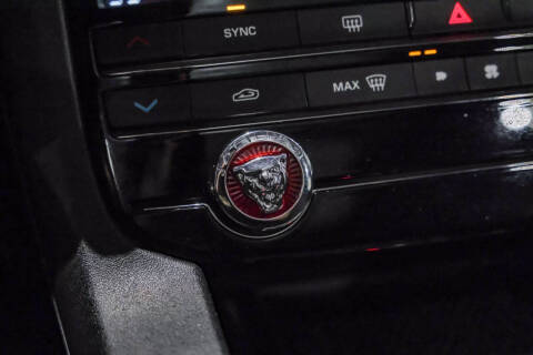 2017 Jaguar F-PACE 35t Premium