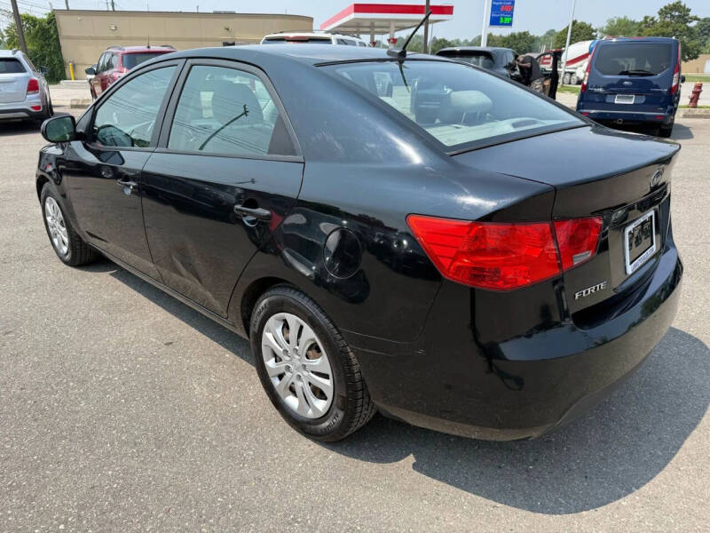 2011 Kia Forte LX