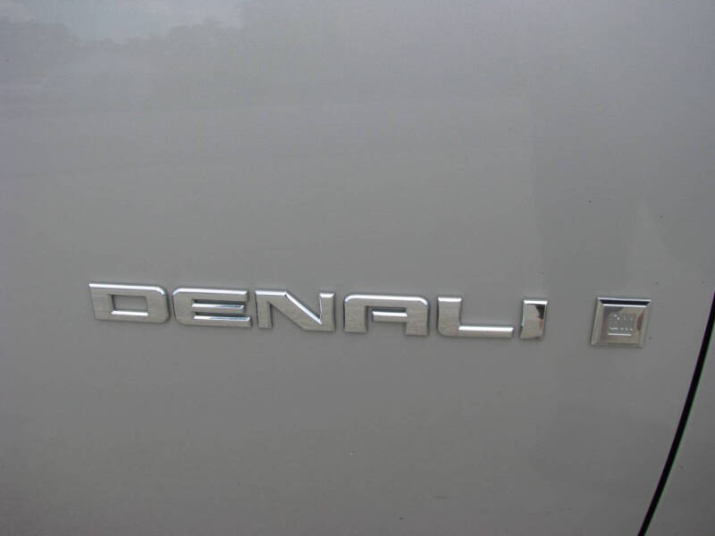 2007 GMC Yukon XL Denali