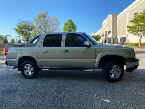 2006 Chevrolet Avalanche for sale at Paramount Autosport in Kennesaw GA