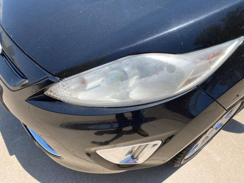 2011 Ford Fiesta SES