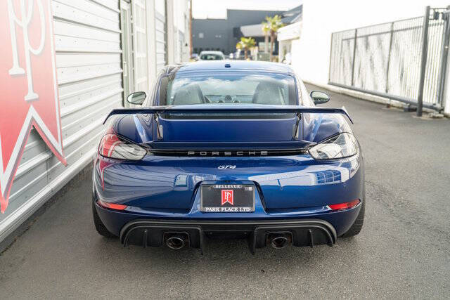2020 Porsche 718 Cayman 40