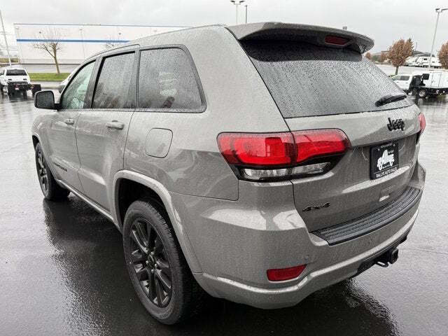 2019 Jeep Grand Cherokee Laredo