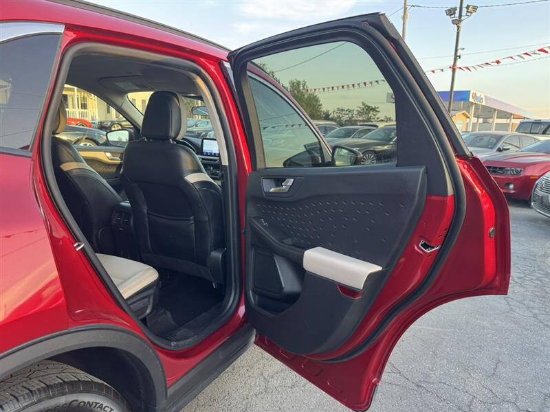 2020 Ford Escape SEL