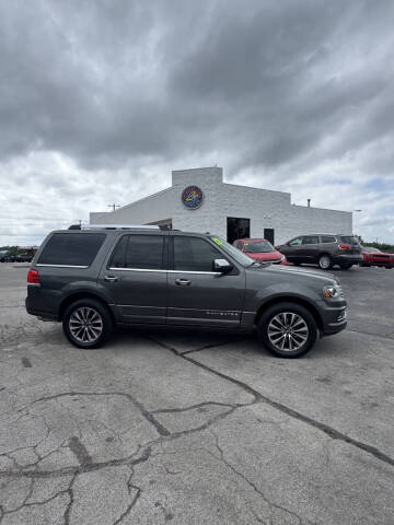 2017 Lincoln Navigator Select