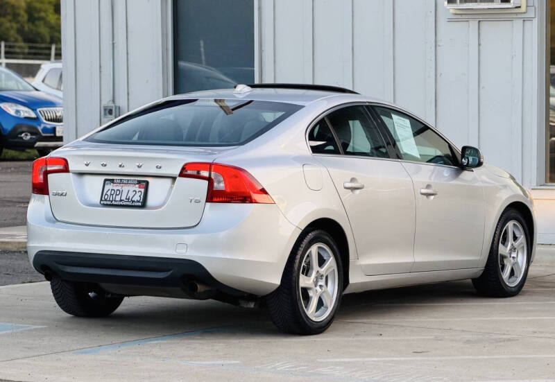 2012 Volvo S60 T5