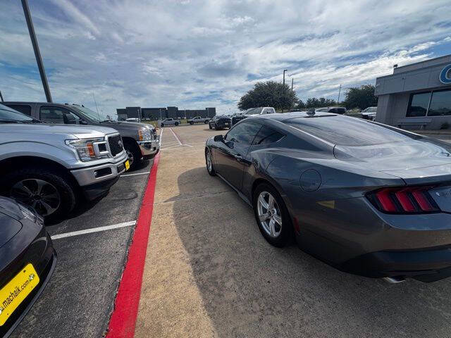 2024 Ford Mustang EcoBoost