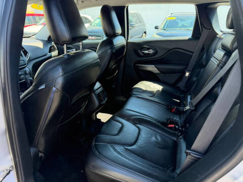 2019 Jeep Cherokee Latitude