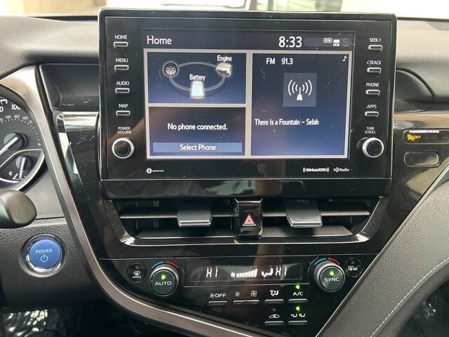 2023 Toyota Camry Hybrid XLE