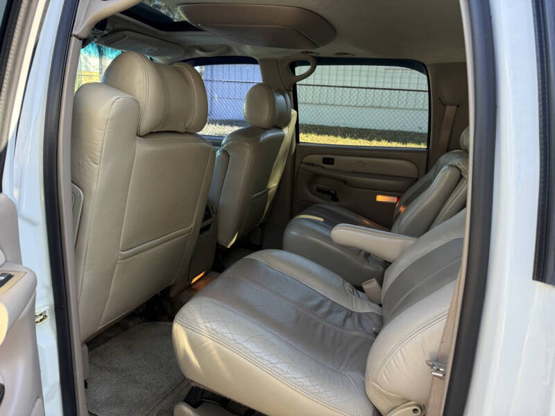 2001 GMC Yukon XL Denali