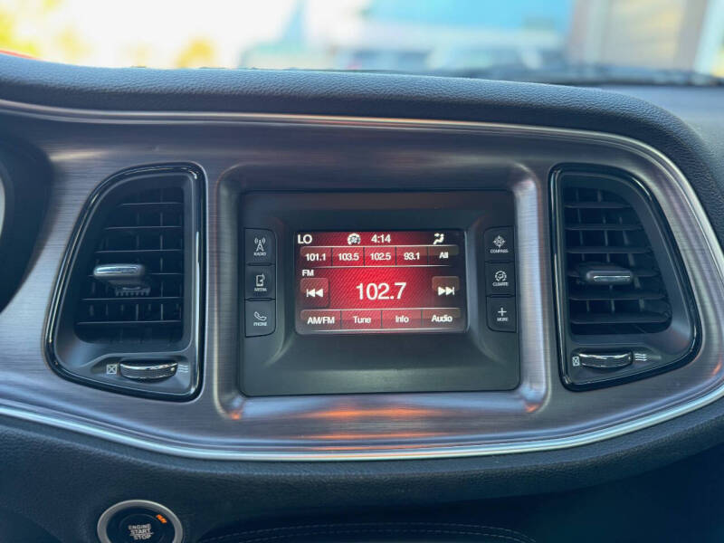 2016 Dodge Challenger SXT