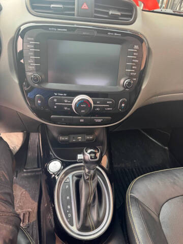 2016 Kia Soul +