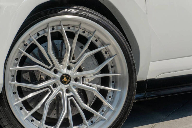 2019 Lamborghini Urus