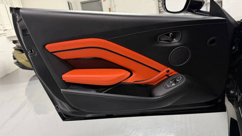 2021 Aston Martin Vantage