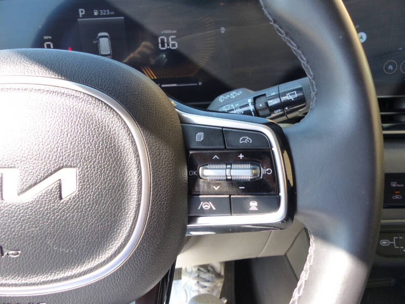 2025 Kia Carnival EX