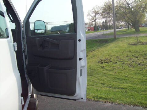2016 GMC Savana 2500