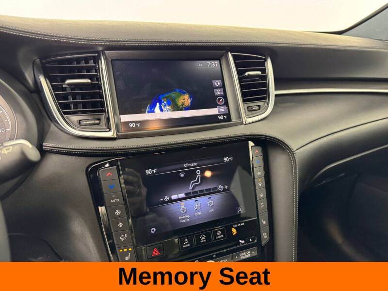 2023 Infiniti QX55 Essential