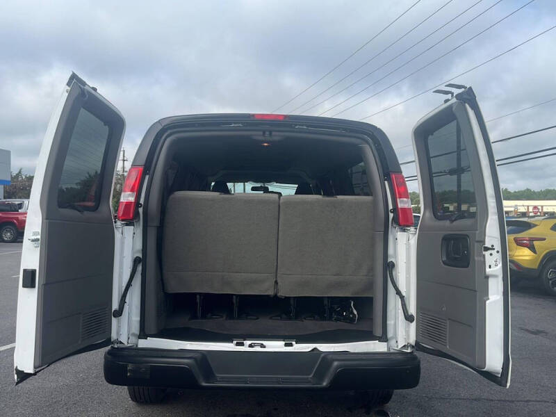 2024 Chevrolet Express LS 3500