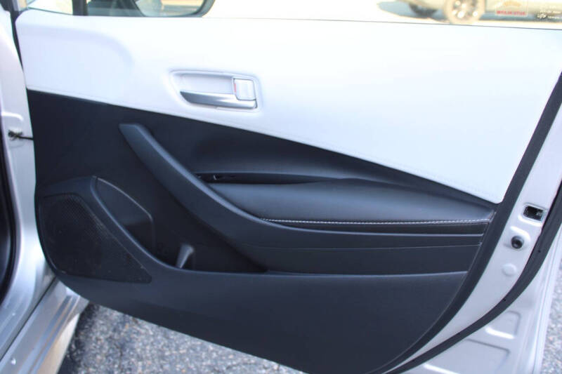 2020 Toyota Corolla Hatchback SE