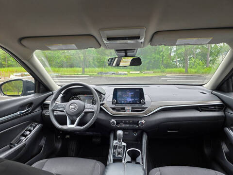 2023 Nissan Altima 2.5 SV