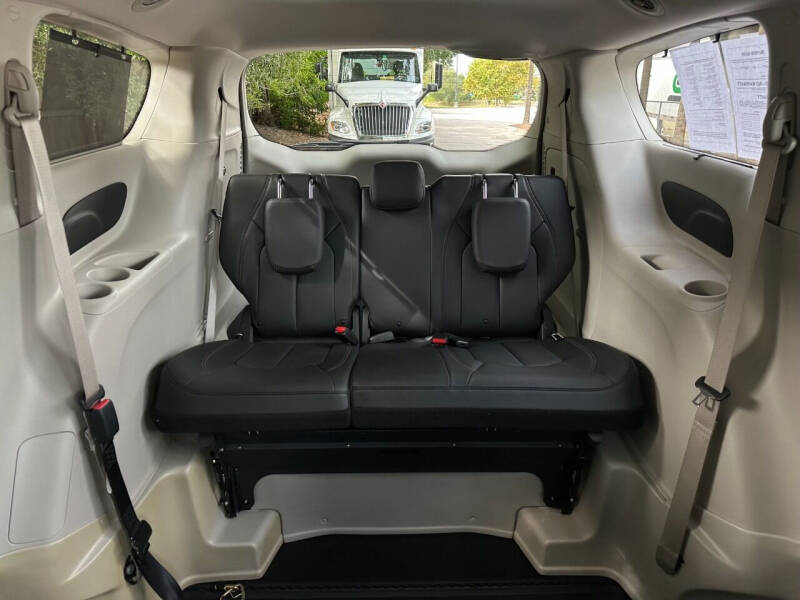 2020 Chrysler Pacifica Launch Edition