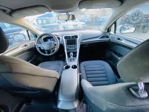 2013 Ford Fusion Hybrid SE