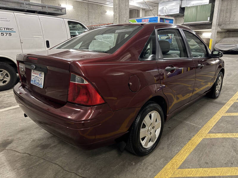 2007 Ford Focus ZX4 S