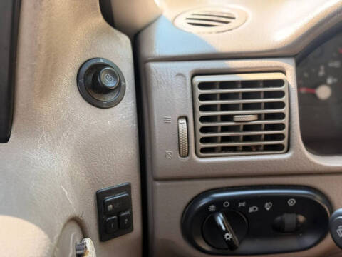 2005 Ford Explorer Eddie Bauer