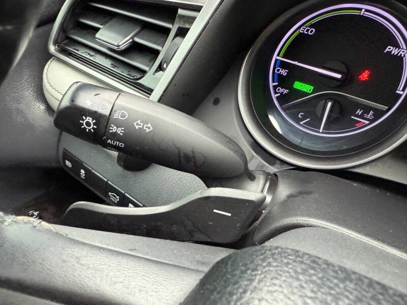 2021 Toyota Camry Hybrid XSE