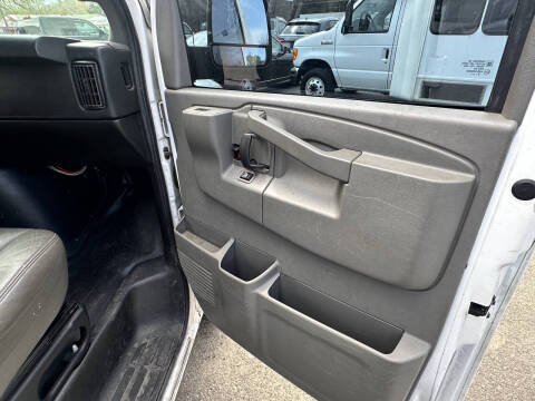 2017 Chevrolet Express 2500