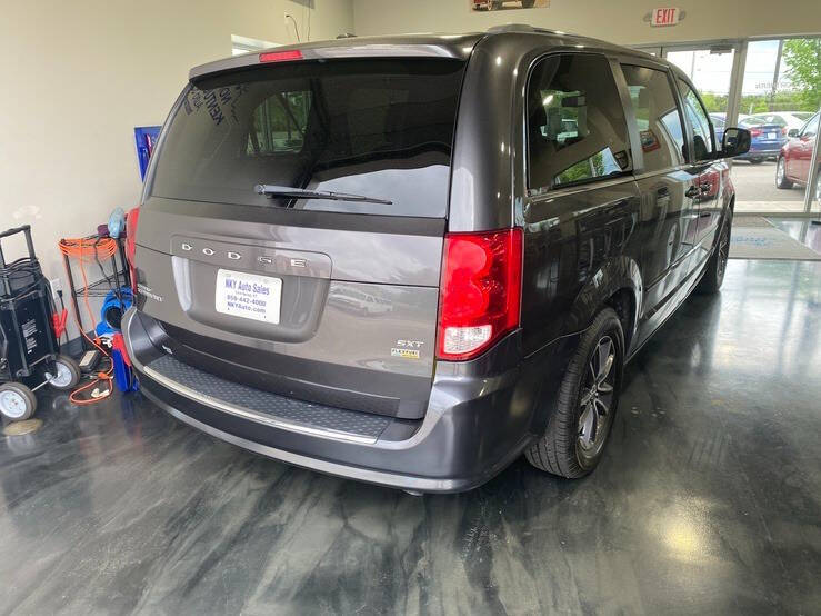 2017 Dodge Grand Caravan SXT