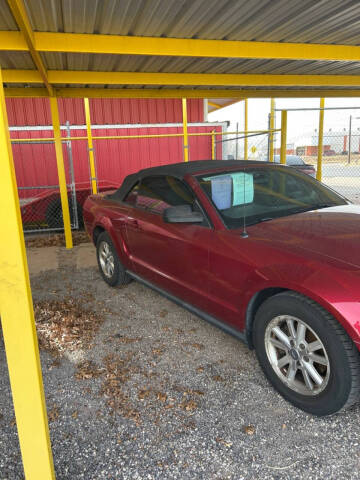 2007 Ford Mustang for sale at Dipstix Lube & Tune in Snyder TX