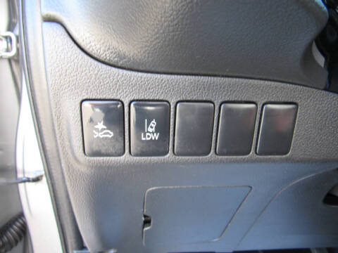 2020 Mitsubishi Outlander LE