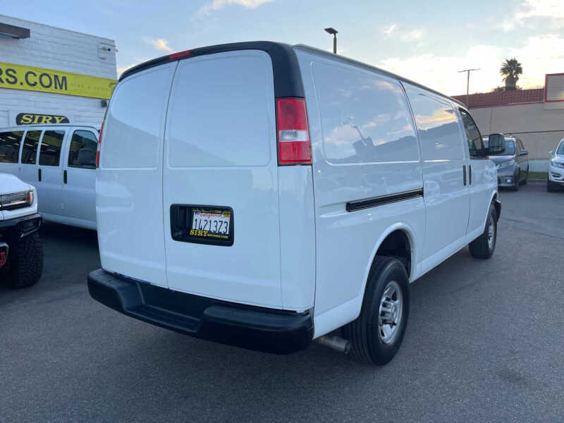 2022 Chevrolet Express 3500