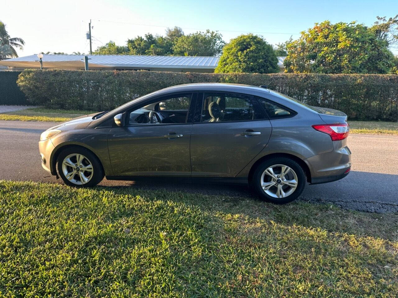 2013 Ford Focus for sale at SS Auto Sales Miami in Miami, FL