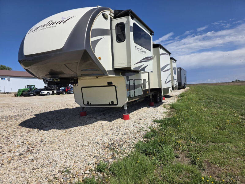 2017 Forest River Cardinal Luxury