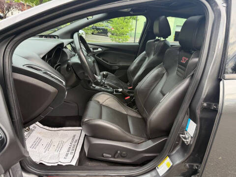 2017 Ford Focus ST