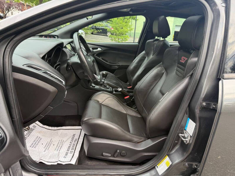 2017 Ford Focus ST