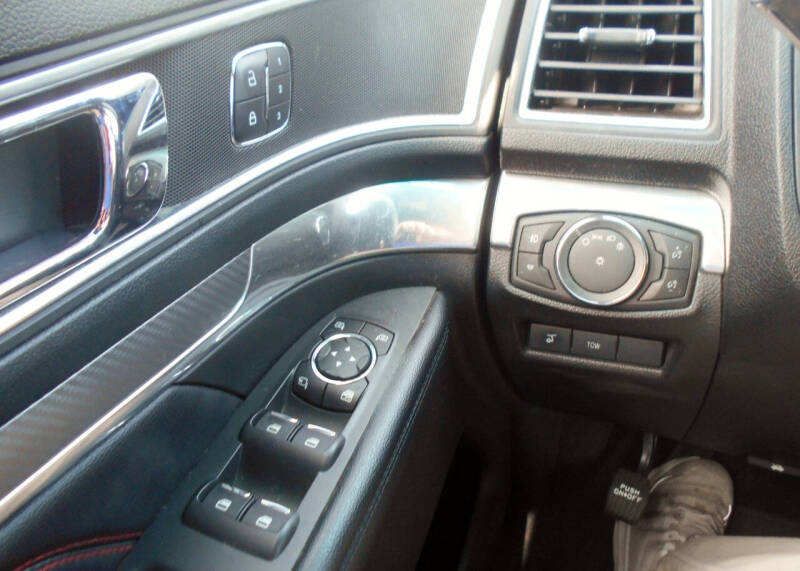 2016 Ford Explorer Sport