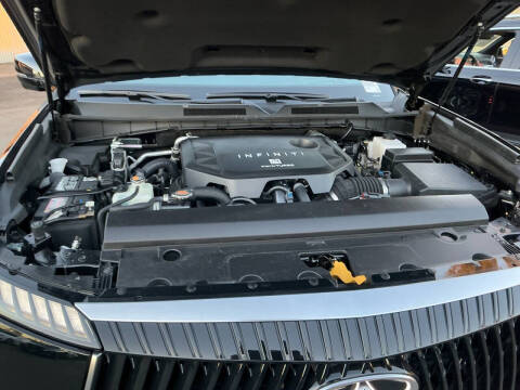 2025 Infiniti QX80 Luxe