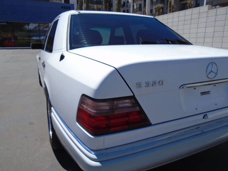 1994 Mercedes-Benz E-Class E 320