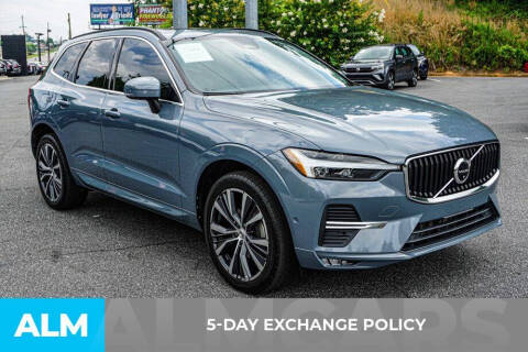 2022 Volvo XC60 B5 Momentum